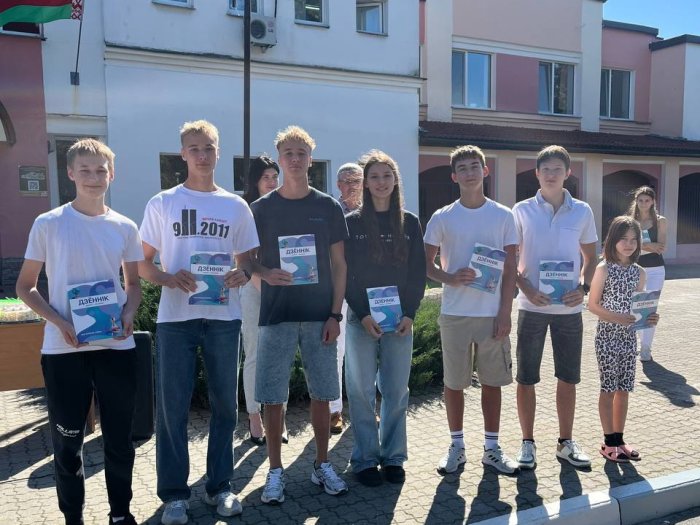 Торжественная линейка, посвященная началу нового учебного года 29 августа